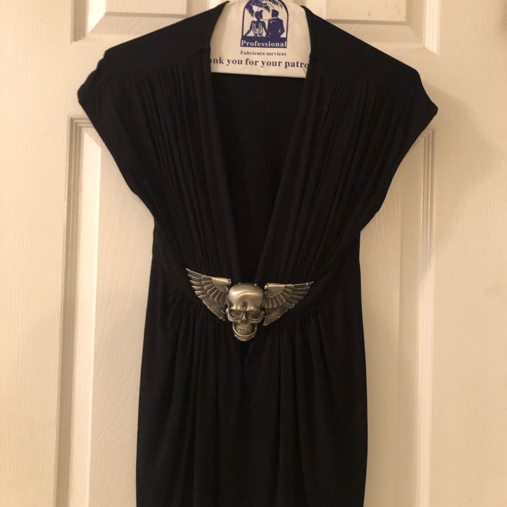 Metal Skull Sky brand black top (Medium)